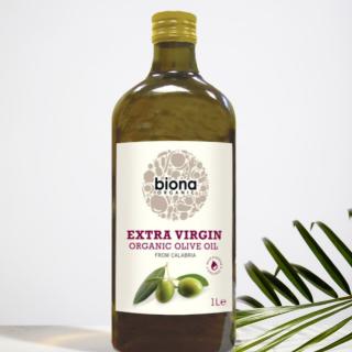 Premium Italian Olive oil - finest Organic Olives are carefully selected and cold pressed - enjoy th
